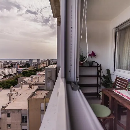 Apartment Panorama *